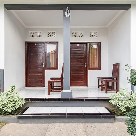 Oyo 93482 Penginapan Tenang Lovina